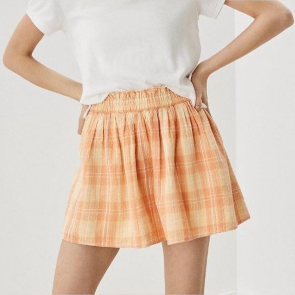 American Eagle Pull-On Plaid
Mini Skirt Size S